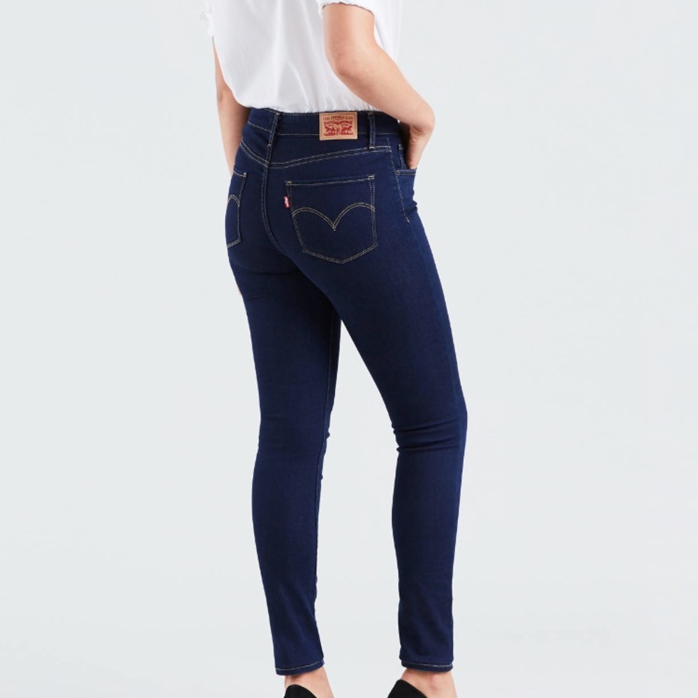 Levi’s 721 High Rise Skinny Jeans